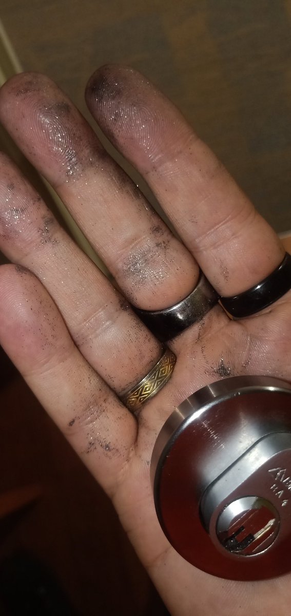 A locksmiths nightmare. Had to so some work on a sticking bi lock that would turn one way but not the other. And the only lub the head maintenance guy will allow me to use on locks is graphite. Even when I say it's not good.

#Locksmith #DALP #KeepItBloodyLegal