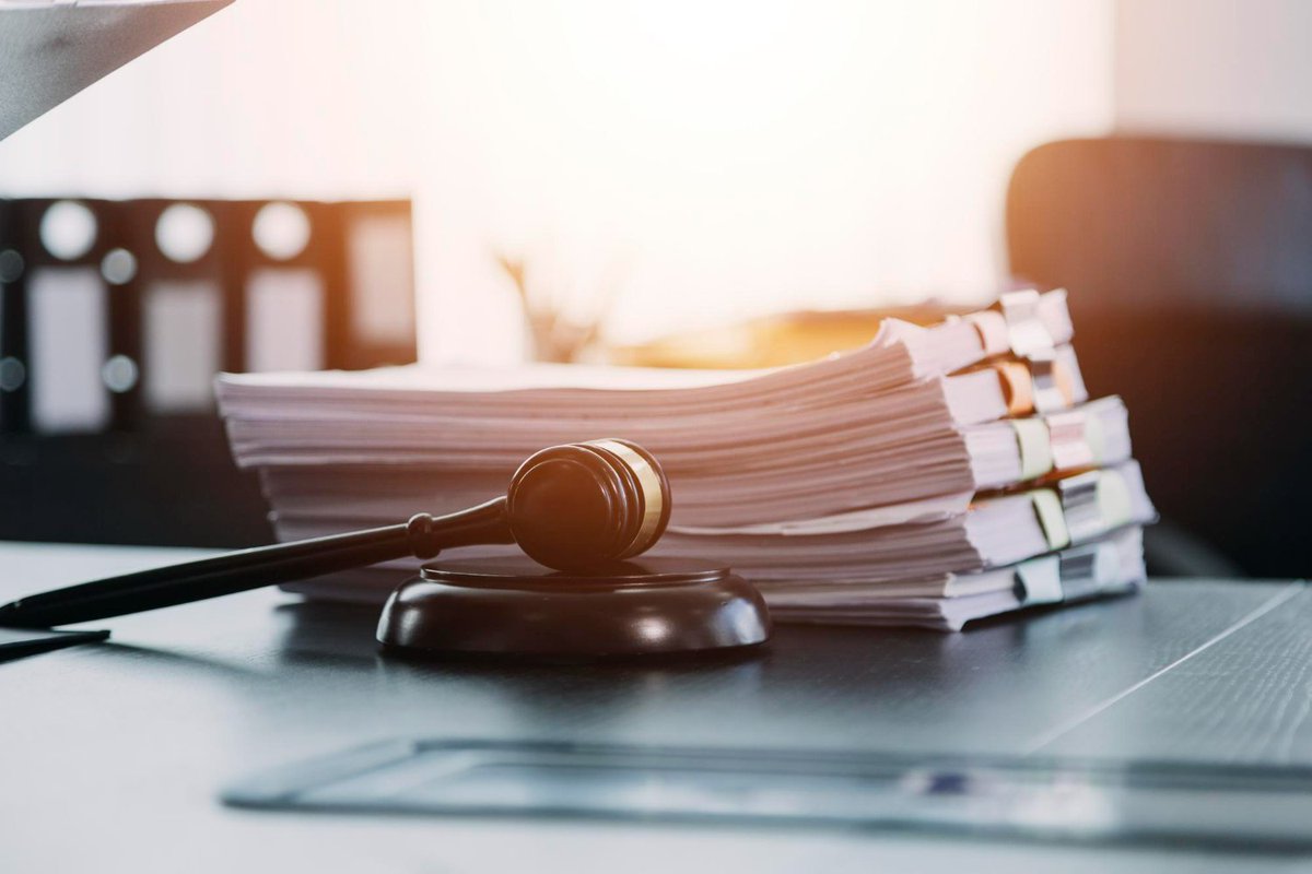 📢 Need process serving help? Our experienced team is here for you! Click "Learn More" to fill our no-obligation online intake form. We'll quickly get in touch about your situation. Let's resolve your legal matters together! #ProcessServing #LegalSupport #ExperiencedTeam 🏛️🤝