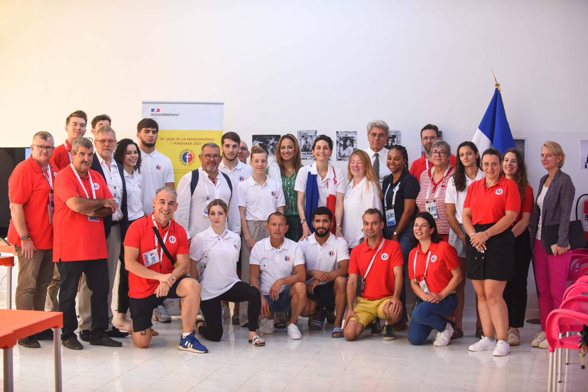 FFLutte's tweet photo. 🌍 Bilan des Jeux de la Francophonie 🌍

La journée d'hier marquait la clôture des Jeux de la Francophonie, et nous ne pouvions être plus fiers du parcours de la délégation française de Lutte qui est revenue des Jeux avec un total de 6️⃣ médailles :
🥇🥇
🥈🥈🥈
🥉 https://t.co/UZ0cipzIF3