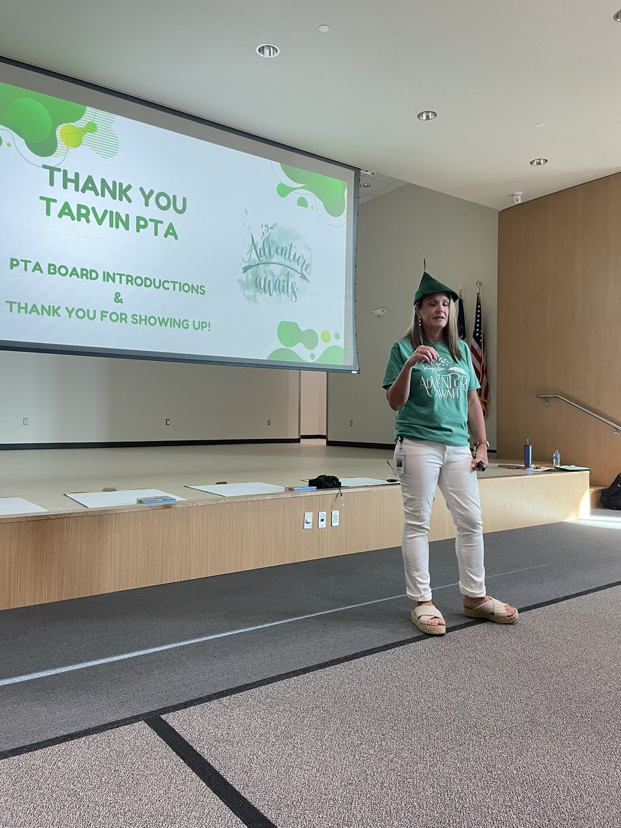 So excited to be back with all my peeps!! And excited for our new adventure with <a href="/RRERoberts/">Shelley Roberts</a> #AdventureAwaits <a href="/TarvinES/">Tarvin ES</a> #NTtrailblazer