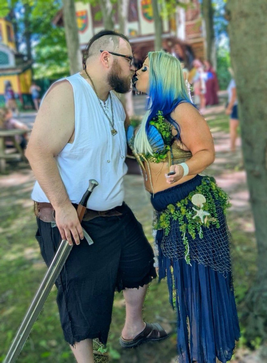 LessOfChickadee's tweet image. Some pics from fantasy weekend