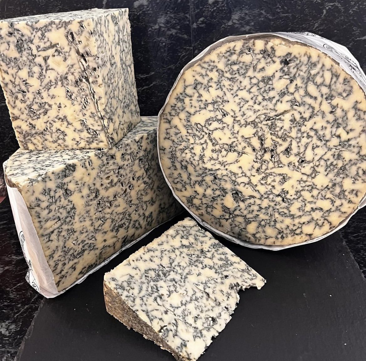 CheeseManSussex's tweet photo. Look at this #gorgeous specimen! #HebrideanBlue made from #Unpasteurised #Cows #milk by the Reade family on the #IsleofMull #Scotland where the cows are fed on Grass & #Whiskey grains! If you like your #Blues this is the one for you! https://t.co/6l9U3WbsXg