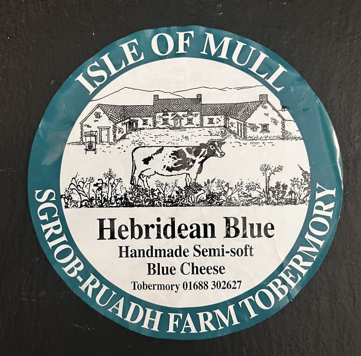 CheeseManSussex's tweet photo. Look at this #gorgeous specimen! #HebrideanBlue made from #Unpasteurised #Cows #milk by the Reade family on the #IsleofMull #Scotland where the cows are fed on Grass &amp; #Whiskey grains! If you like your #Blues this is the one for you! https://t.co/6l9U3WbsXg