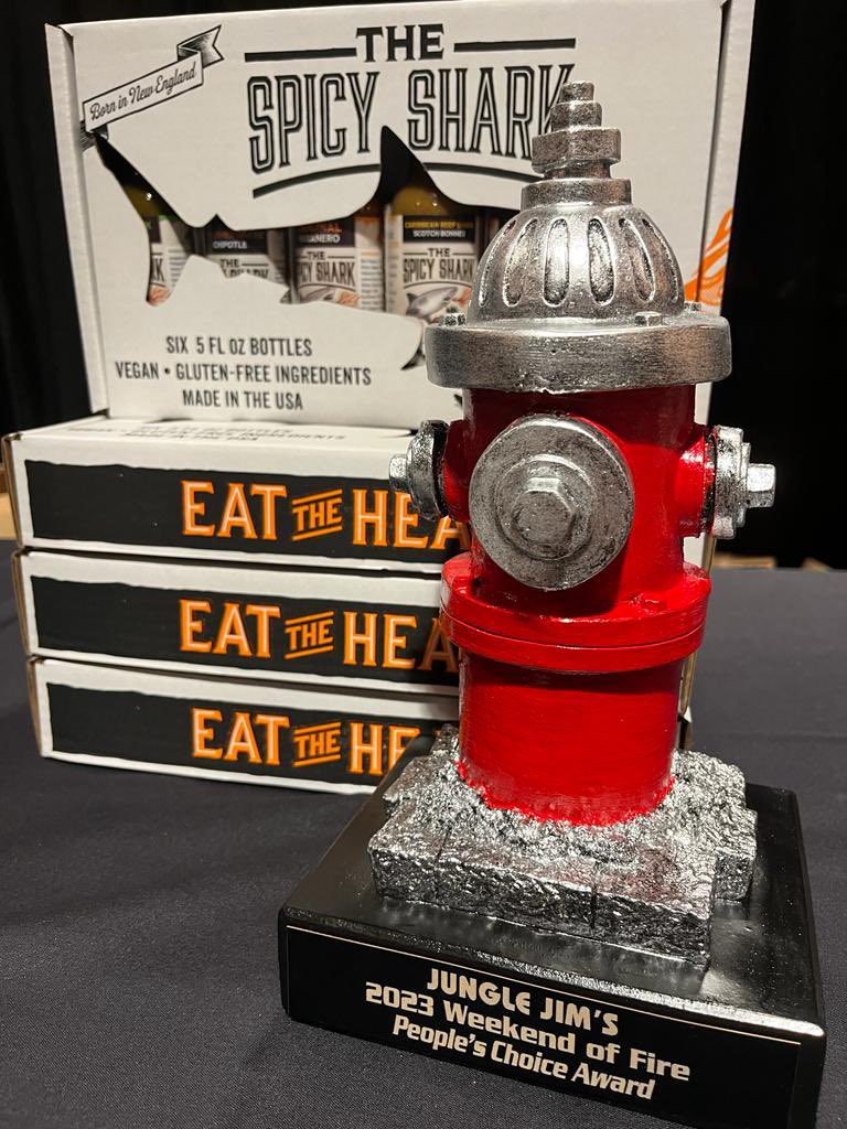 thespicyshark's tweet photo. What an honor! The Spicy Shark won the People’s Choice Award at Jungle Jim's Weekend of Fire!
This one was very special to us because Mama Shark Jill is from Cincy ❤️
#weekendoffire
#junglejims
#cincy
#ohio https://t.co/puyLdynujw