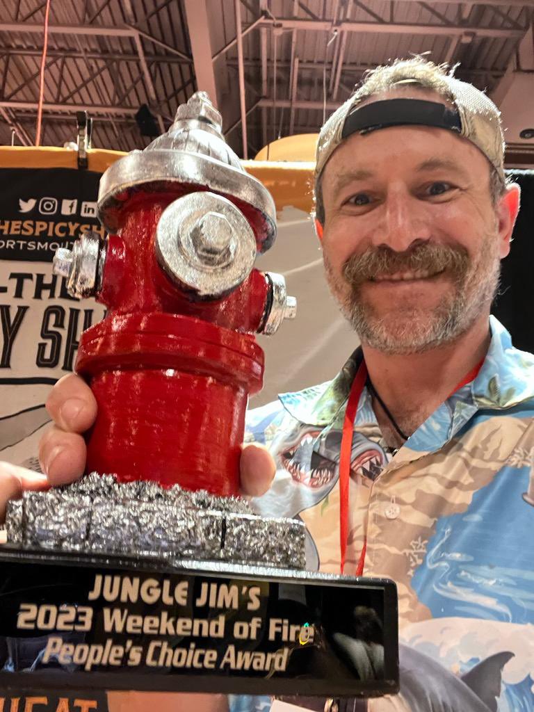 thespicyshark's tweet photo. What an honor! The Spicy Shark won the People’s Choice Award at Jungle Jim's Weekend of Fire!
This one was very special to us because Mama Shark Jill is from Cincy ❤️
#weekendoffire
#junglejims
#cincy
#ohio https://t.co/puyLdynujw