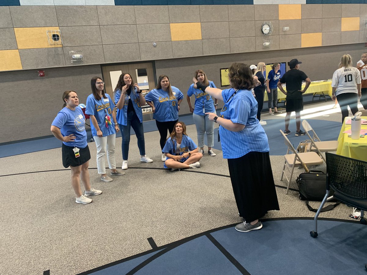 Tracie Montanio tweet media