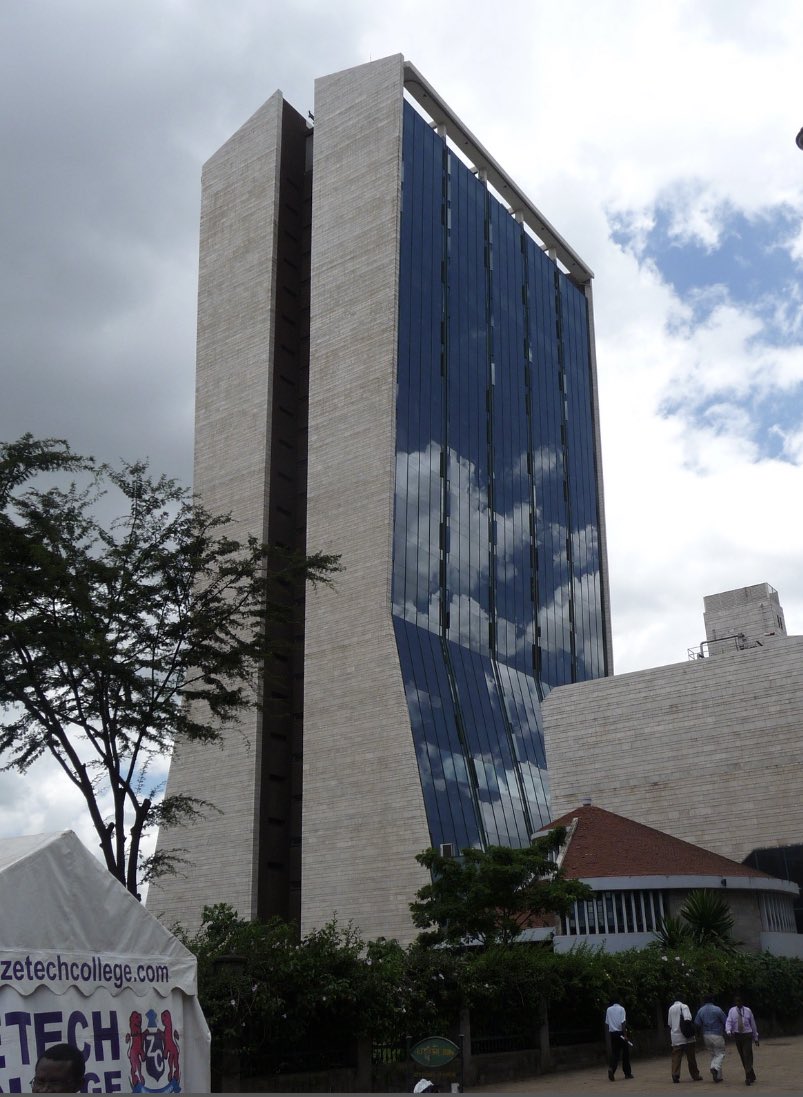 HistoryKE's tweet photo. #HistoryKeThread: 1998 Stood Tall 
———
Just what kind of year was 1998, the year when Nairobi shook, rocked by a bomb explosion at the U.S Embassy building?

#Aug7At25 #Aug7Memories https://t.co/hSDvGMOd4h
