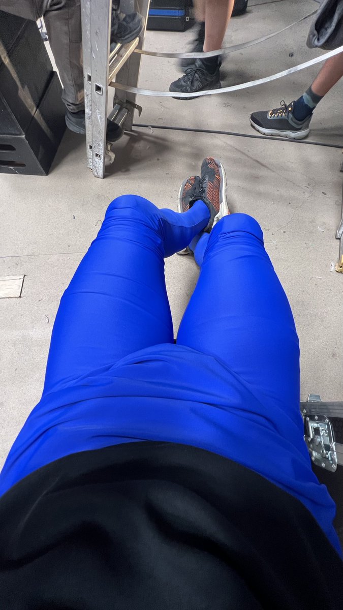 AdamLenches's tweet photo. Elbújtam filmes változat…. 😂 https://t.co/GVzhSOq1MU