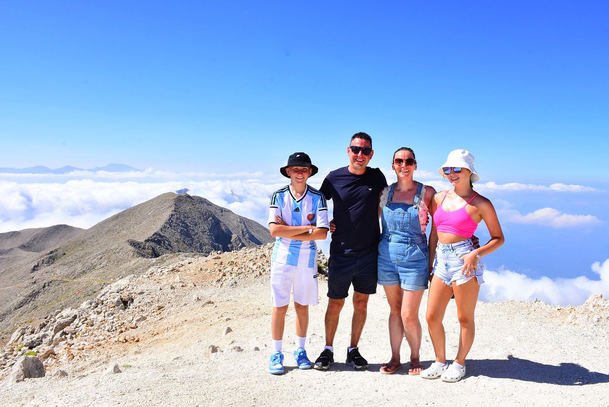 Paul1874Herriot's tweet photo. Top of the world!! 😀 #Tahtali #Kemer 🇹🇷 https://t.co/CJP53NhFKZ