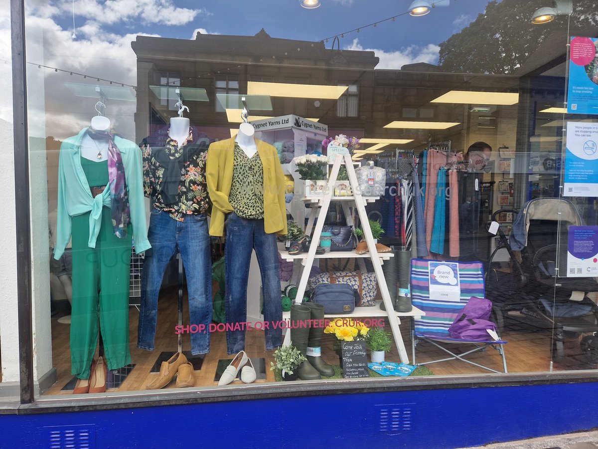 CrukRawtenstall's tweet photo. Green Envy..this seasons trending colour. Pop on down and grab an outfit and save lives ✨️ #green #charityshop #preloved #recycle @CharityShopper_ @CR_UK @CRUKShops @sangregoryy @CharityRetail @charityshopvm @ByardJulie https://t.co/TjZVDOllpR