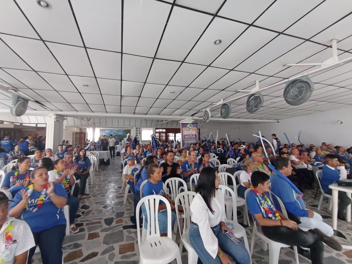Mapu2908's tweet photo. Celebramos los 23 años del Partido MIRA, un partido ejemplar, honesto , transparente que trabaja por todos los Colombianos. 
#MIRA23AÑOS #Calarcaconvalores
@FrancyDiputada 
@01Alejitha 
@kathe_angel18 https://t.co/olYWCDSUIY