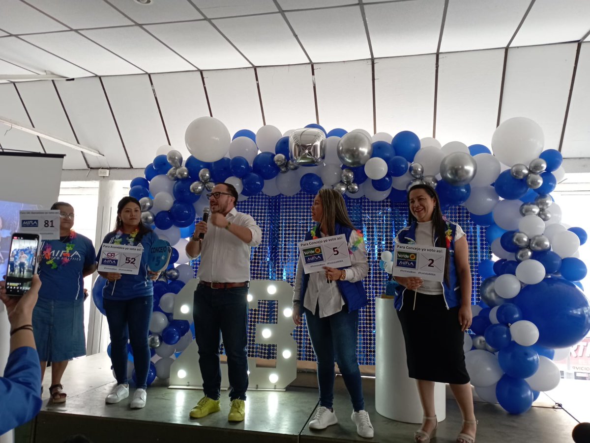 Mapu2908's tweet photo. Celebramos los 23 años del Partido MIRA, un partido ejemplar, honesto , transparente que trabaja por todos los Colombianos. 
#MIRA23AÑOS #Calarcaconvalores
@FrancyDiputada 
@01Alejitha 
@kathe_angel18 https://t.co/olYWCDSUIY
