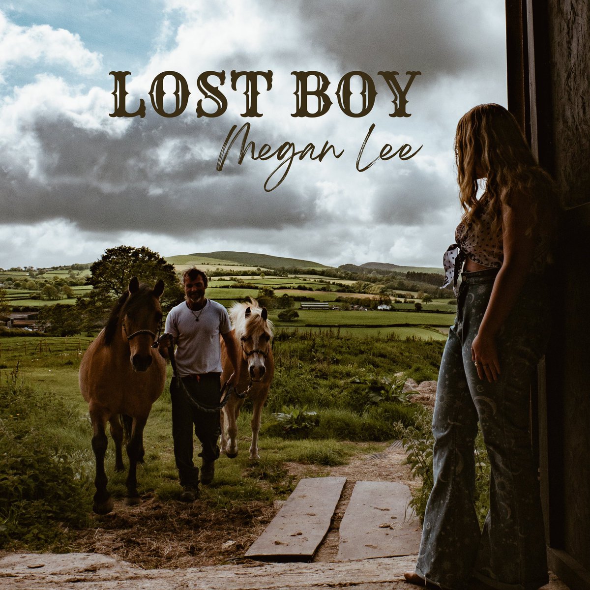 NEW MUSIC NEWS!!
Single 2 of SUMMER 2023 is on its way to you on 31st of August. You can presave LOST BOY on Spotify now and preorder on iTunes from the 17th of August. 
#countrymusic #wrexham #Americanamusic #singersongwriter #wales #america #cymru #guitars #single