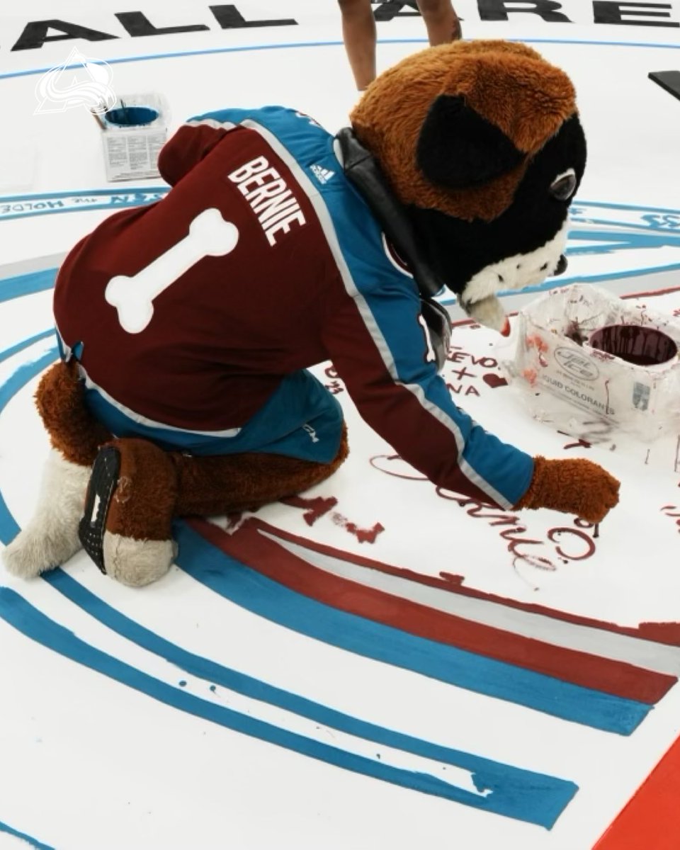 Avalanche's tweet photo. Our favorite St. Bernard decided to use a paintbrush and not his tail. 

#GoBernieGo🐶 https://t.co/QeUDZ7wPTV