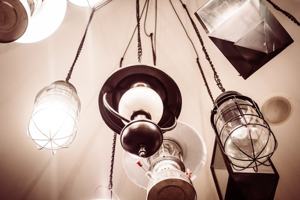 RayvernLighting tweet picture