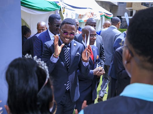 NorbettA's tweet photo. Unstoppable!! Unmatchable!! Irreplaceable!!
Call him Jenerali #Ratego Ikhumba #Ikholo #AbabuSmart youth affairs are in your hands, creative space can't be left behind and the Kenya Sports landed from the airborne. For sure he is the right man for the job. The father of TH https://t.co/L6a6So42ei