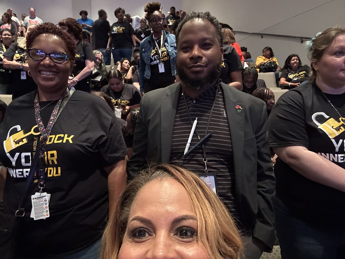 Fun day <a href="/SpringISD/">Spring ISD</a> convocation <a href="/TwinCreeksMS1/">Twin Creeks Middle School</a>  @SpringISD_Super