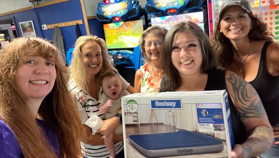 rdrnr6's tweet photo. I got to try for Free via @tryazon  @bestway_us Queen air mattress. This all in one mattress has to be the easiest air mattress I have ever used! Everything is self contained and is to inflate and deflate. This will be going with me camping!  #BestwaySummerOfSleep #BestwayUS https://t.co/OFY2mDprTG