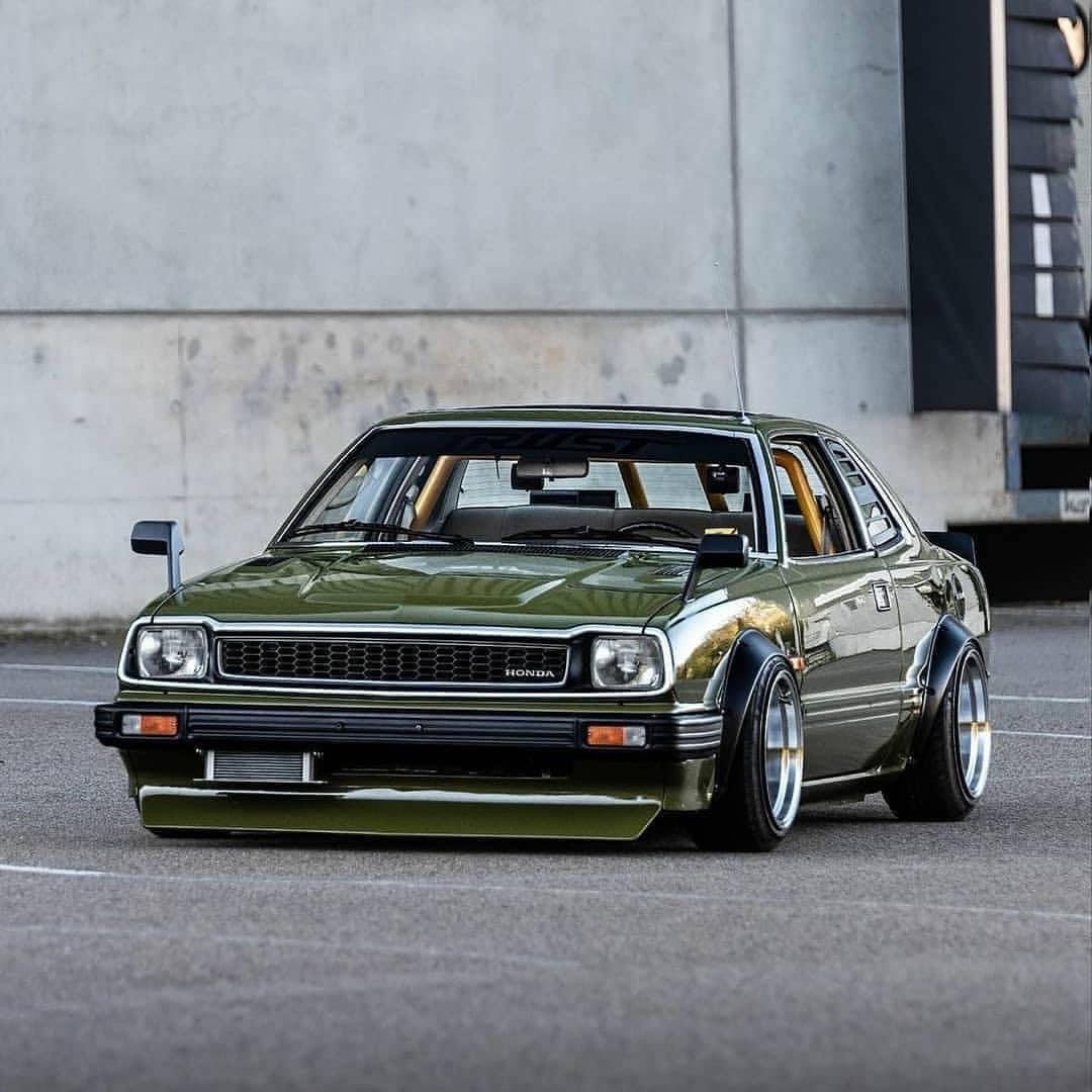 classiccarbuye2's tweet photo. Olive this shot but can anyone name that model!

#hondaclassic #supercub #hondacub #greencar #classichonda #oldskoolhonda_ #hondatuning #hondadream https://t.co/qt7Ei6fQuy