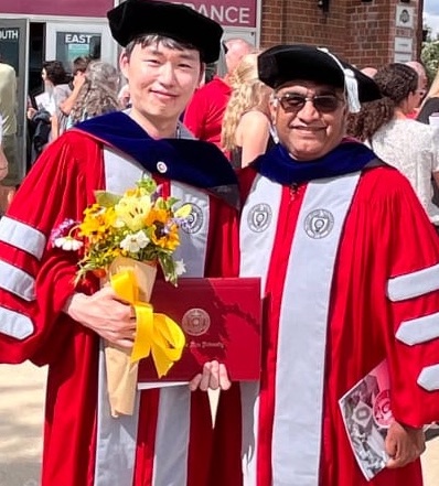 FoodSafetyEngr's tweet photo. Please join me in congratulating Dr.   Hyeon Woo "Howard" Park! Dr. Park is the most recent graduate from our lab who conducted research on surface sanitation efficacy of superheated steam in dry-food process environment. https://t.co/Uew5q7hLKi