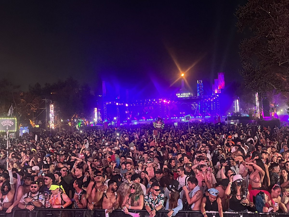 King_B3a5t's tweet photo. Hard summer was something else! https://t.co/OZZF9HEHQt
