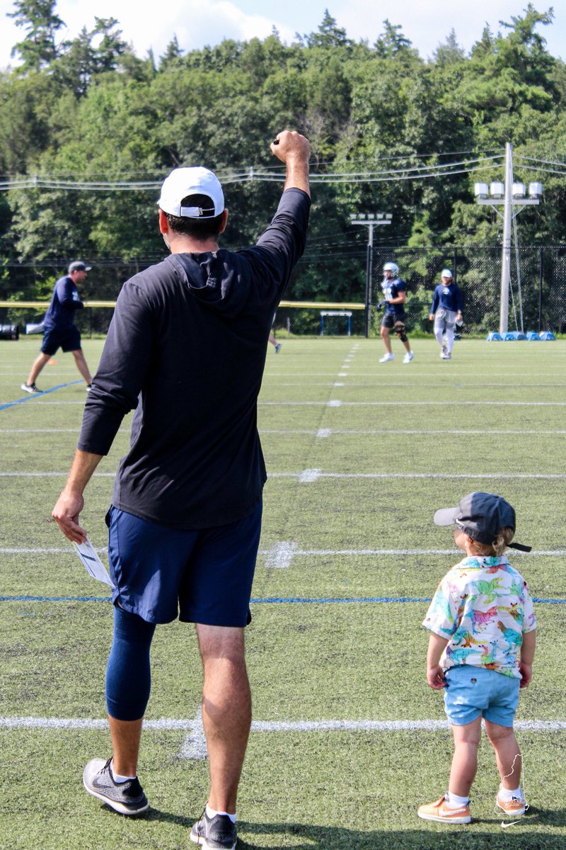 UNH_Football's tweet photo. Coaches are LOCKED IN🔒‼️

#CAT2UNT4MED https://t.co/xtkttOUiLr