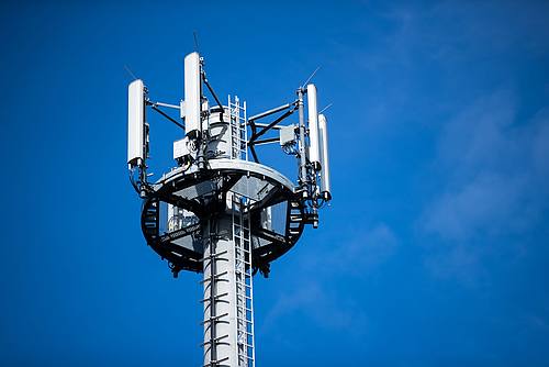 Beim Bau des vierten deutschen Handynetzes muss das Telekommunikationsunternehmen 1&1 den nächsten Rückschlag hinnehmen. #Netzwerk #Mobilfunk buff.ly/3KxpVMx