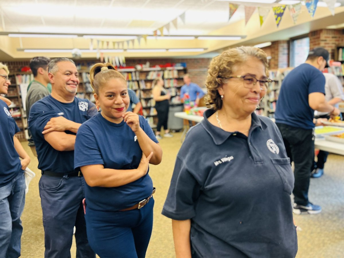 Winnetka 36 tweet media