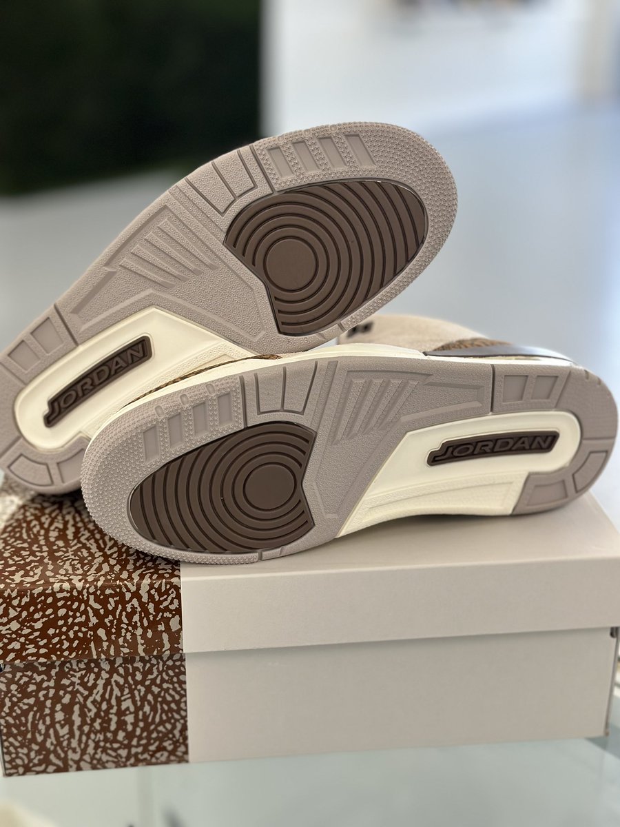solechance's tweet photo. Jordan 3 Retro “Palomino” 🥥 https://t.co/QyXmxQ0C0S