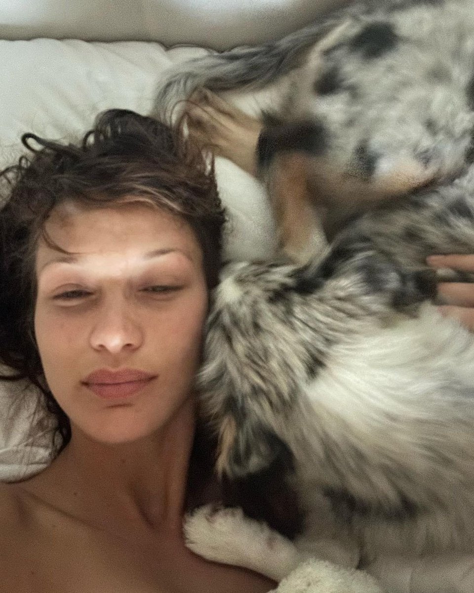 AMOR! Bella Hadid via Instagram.