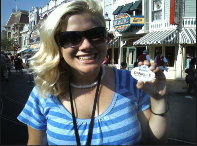 DeeMagicGurl's tweet photo. 14 years ago today I crossed off one of my dreams. #DisneyCM https://t.co/mUCSqHt3tM