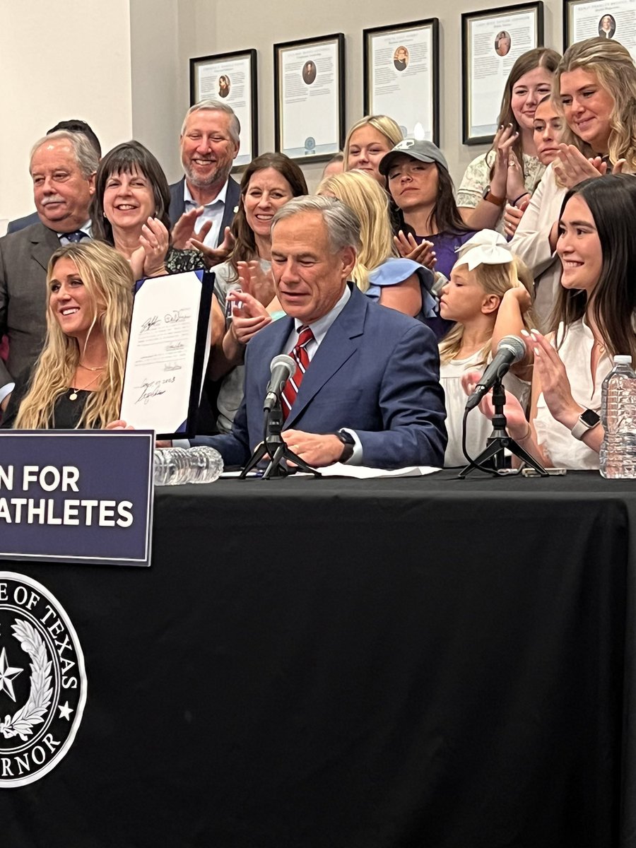 A great day for Texas women! @GovAbbott signs #SB15 the #SaveWomensSports Act, alongside @IWV @IWF @IWN spox @Riley_Gaines_ and @PaulaYScanlan. 

Next goal - a #WomensBillOfRights in Texas!