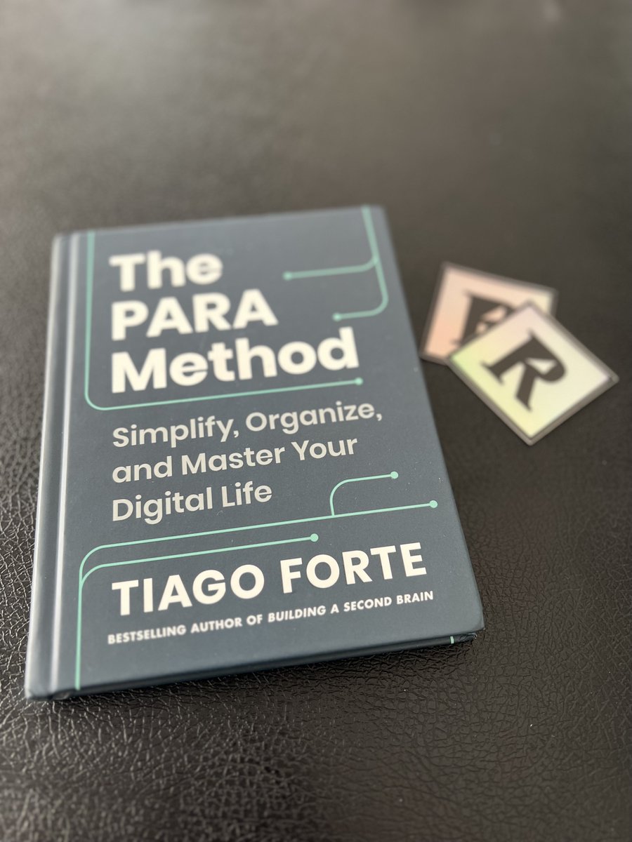 I'm not a physical book guy so I need to give away this hardbound copy of <a href="/fortelabs/">Tiago Forte</a> newest book: The PARA Method.

As always, I'll throw in some <a href="/readwise/">Readwise</a> holographic stickers and a tee as a bonus😛

Retweet and I'll pick someone at random in 2 days (August 9th)!