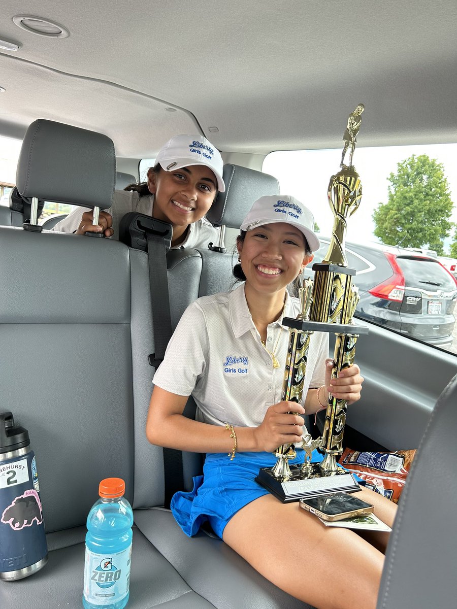 olhsgirlsgolf's tweet photo. Patriots placed 2nd at the Lady Lion Invitational! Liv fired a PR 70 (-2), Dakota followed with a strong 76, and Mia had a solid 79. Go Patriots! https://t.co/r6RsENSPU1