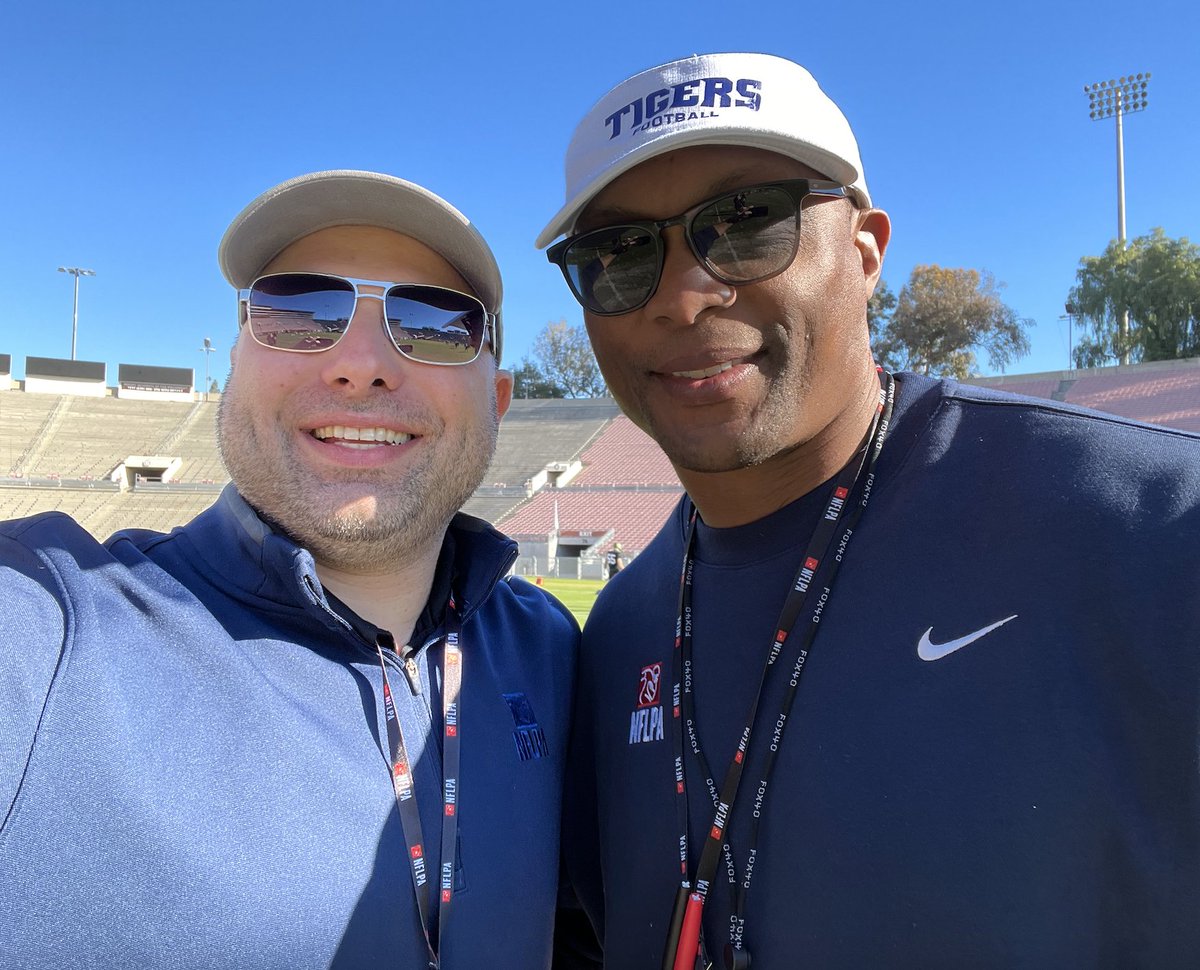 RicSerritella's tweet photo. The @NFLPABowl is something that I'll carry with me forever as my journey continues. I've made significant personal + professional relationships, in addition to learning some of the most valuable lessons of my life. Thank you @DVandernat and @NFLPA #csws

https://t.co/wB3WF2oIbr https://t.co/PP5mrxIObd
