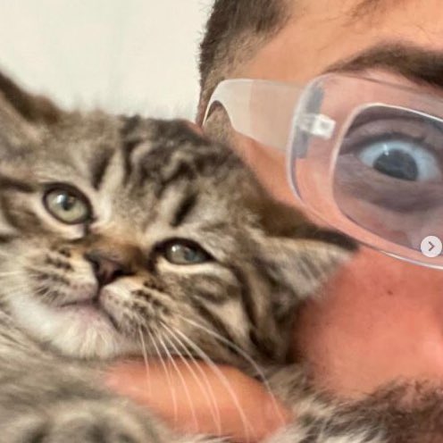 Tehlikeli saatlerde sen ve ben ve de kedim var...<a href="/sefo362/">s e f o</a> #bonita #sefo362 #sefofan #sefo362team #sefo362fan #keşfet #fyp #vsqsefo