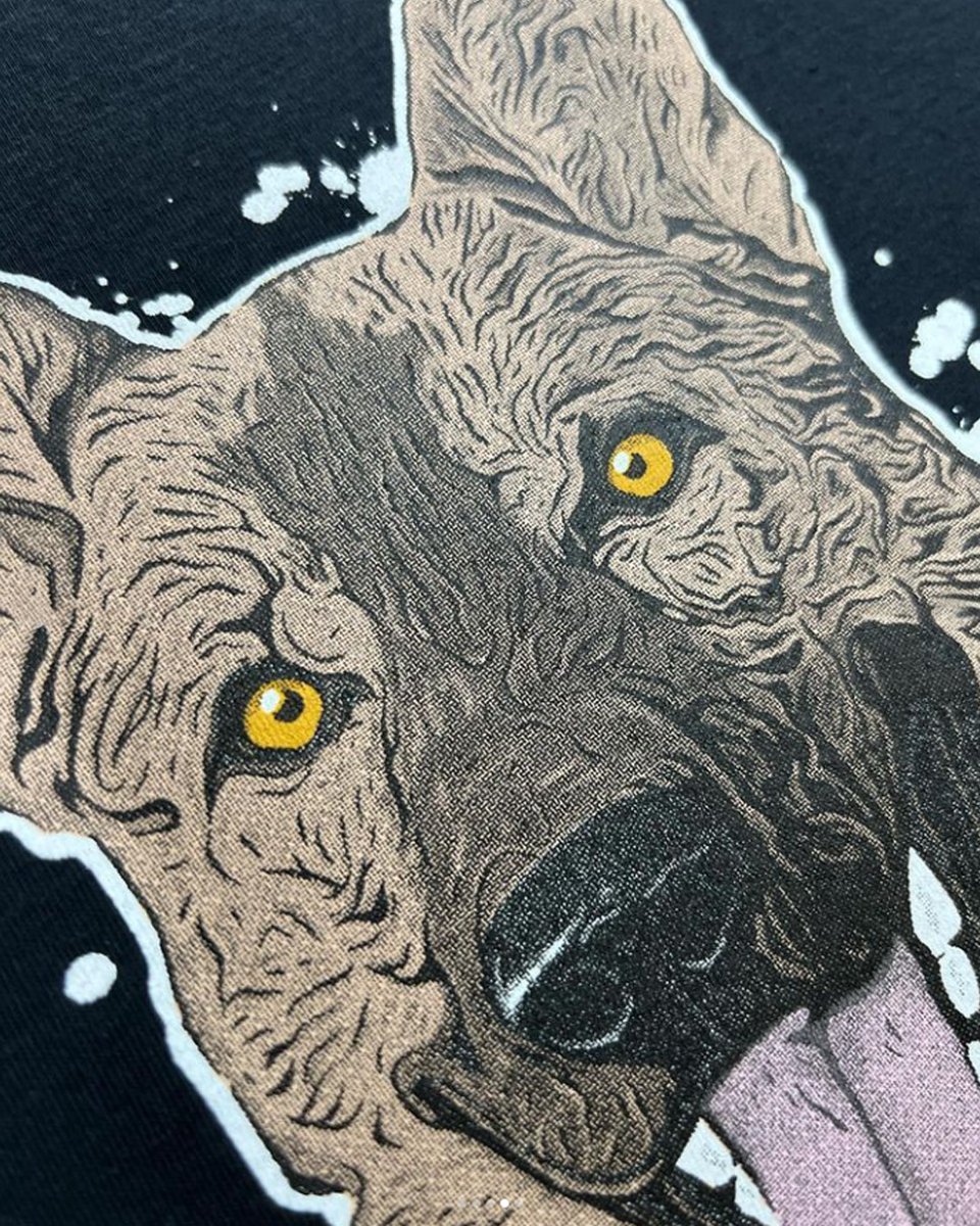 SPD_ScreenPrint's tweet image. Nothing cooler than seeing a print come to life. This shop killed it with this one. Detail came out nice and clean. ⁠

#screenprinter #silkscreenprinter #screenprintdirect #diyscreenprinting #plastisolink #dischargeink⁠ #howtoscreenprint #screenprintedshirt #screenprinted