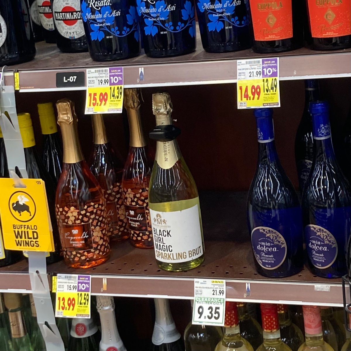 NappyDome's tweet photo. Why this the only one that had an alarm on it ??? @kroger https://t.co/UmDDLfZ0Uk