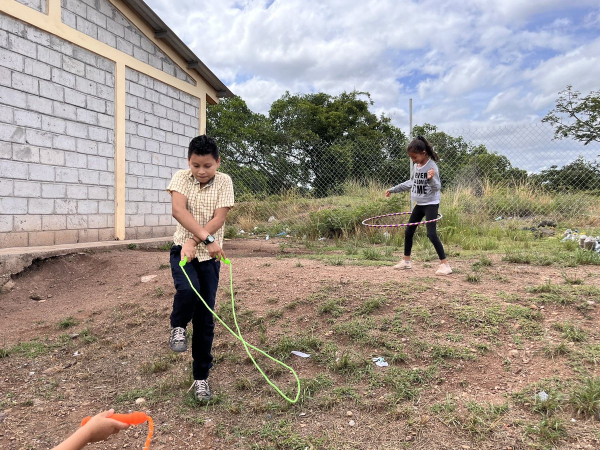 With GoFundMe, the students received school supplies &amp; recess supplies today! They were so happy to have learning materials and things with which to play. Soccer is the local favorite! With future donations, we’d like to fund school repairs. gofund.me/79ec9f26 Donate &amp; RT 😊
