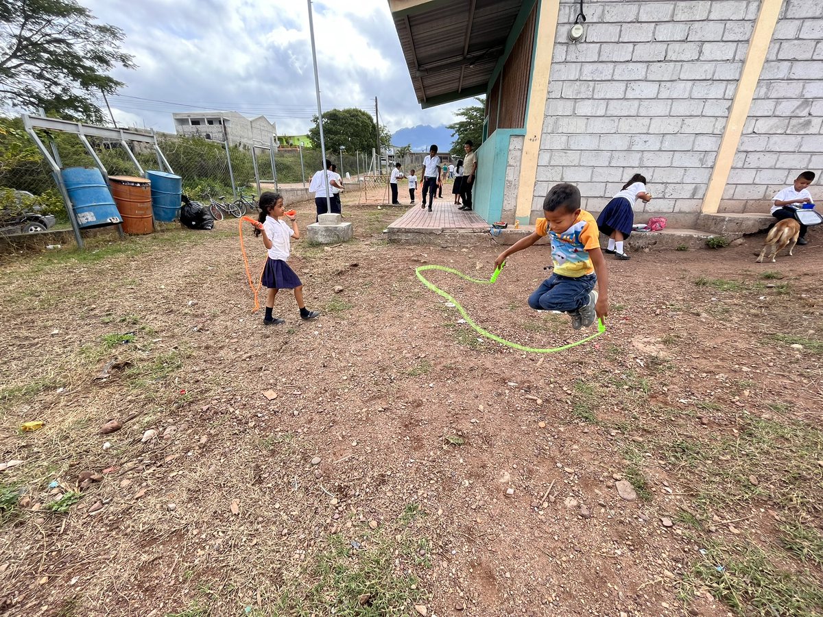 nozbeka's tweet photo. With GoFundMe, the students received school supplies &amp; recess supplies today! They were so happy to have learning materials and things with which to play. Soccer is the local favorite! With future donations, we’d like to fund school repairs. https://t.co/pKqnZDIrLY Donate &amp; RT 😊 https://t.co/PcFfjg77zt
