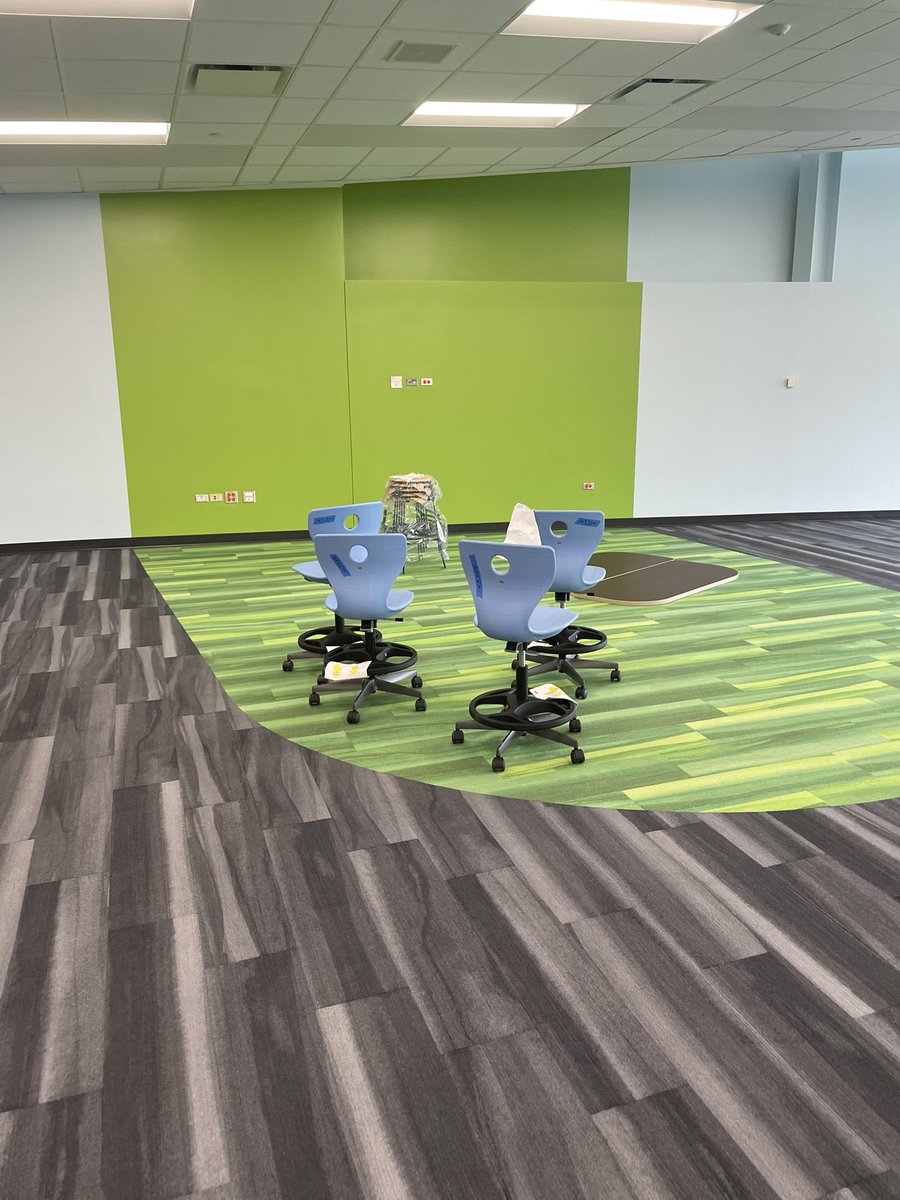 Townline/Dual Language Library is looking amazing! We are excited to welcome in our students August 24th! <a href="/District_73/">Hawthorn District 73</a>