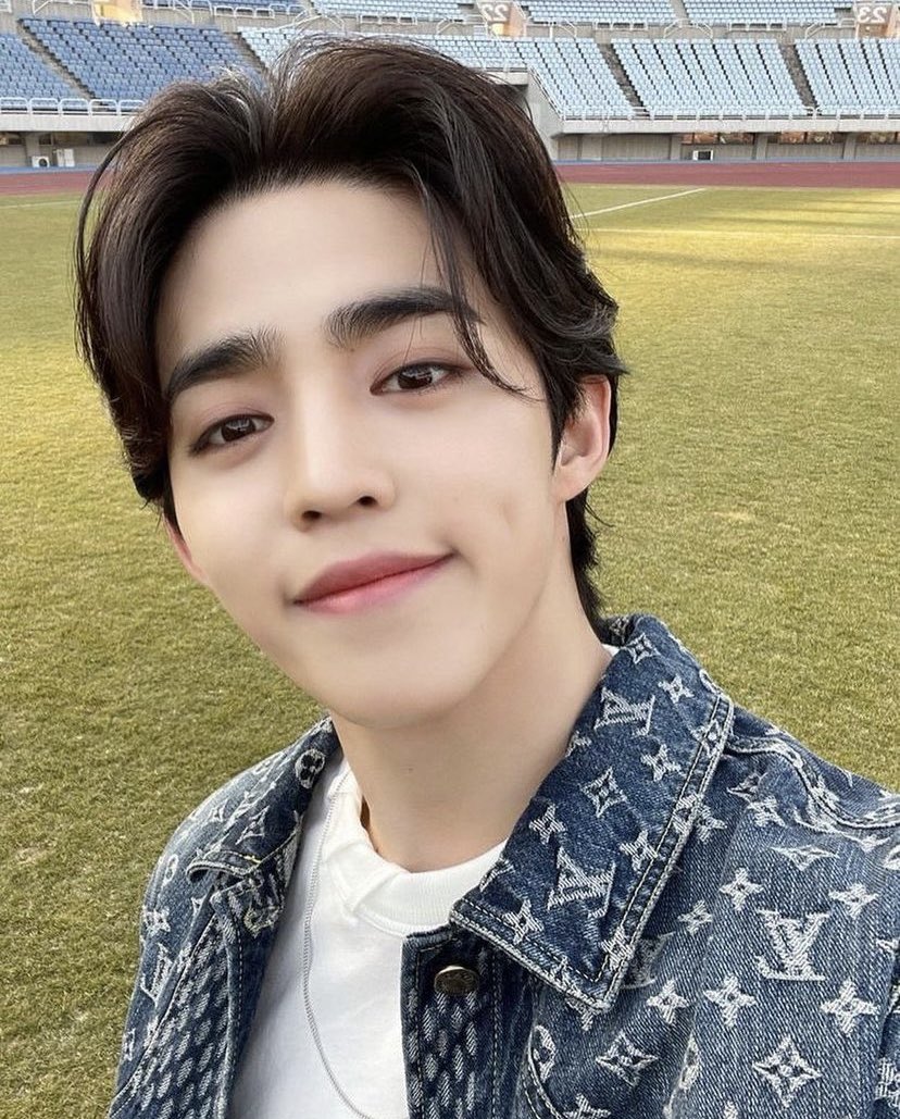 셀비 tweet media