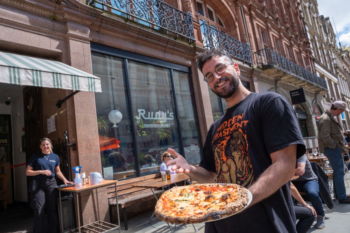 Castle Street tweet media