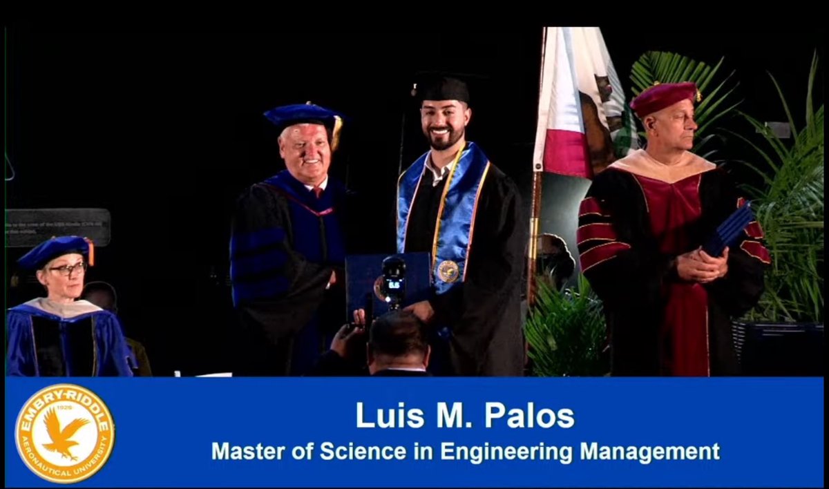 Luis_Palos's tweet photo. Officially DONE👨🏻‍🎓 https://t.co/zlIU6qCtvT