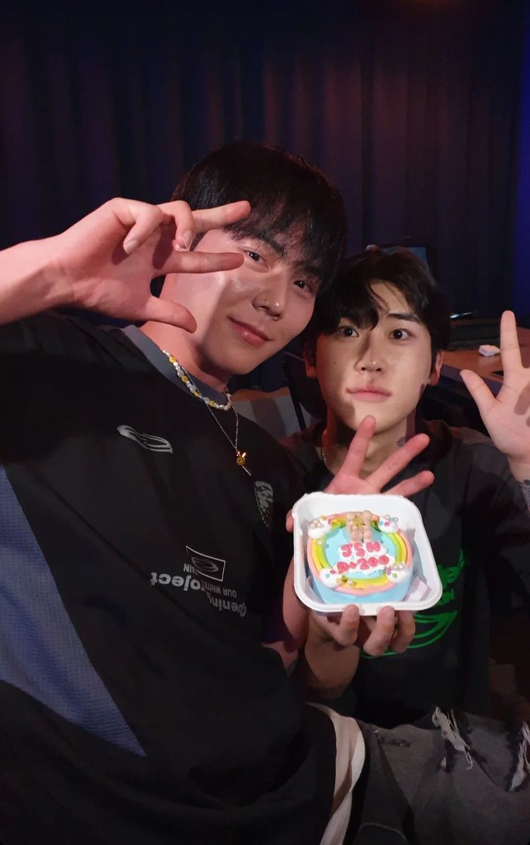 ampmtm_'s tweet photo. Wishing nothing but the best for Junseong and Seongho ❤️
#HisMan2 #남의연애2 https://t.co/WjNV74Gqb1