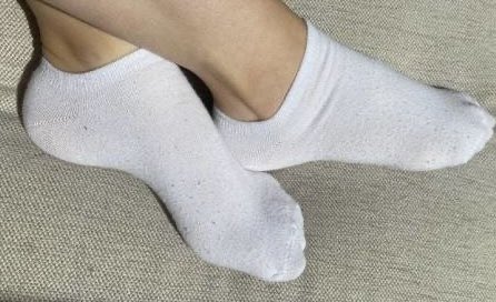 MoneyGoddess02's tweet photo. Welcher Loser hat Lust auf eine neue Sockenherrin 😈🧦 meldet euch gerne per DM , ihr werdet es nicht bereuen 🤫😈
#socken #feet_lover #feetcontent #feetfethish https://t.co/nNLEQ9mndw