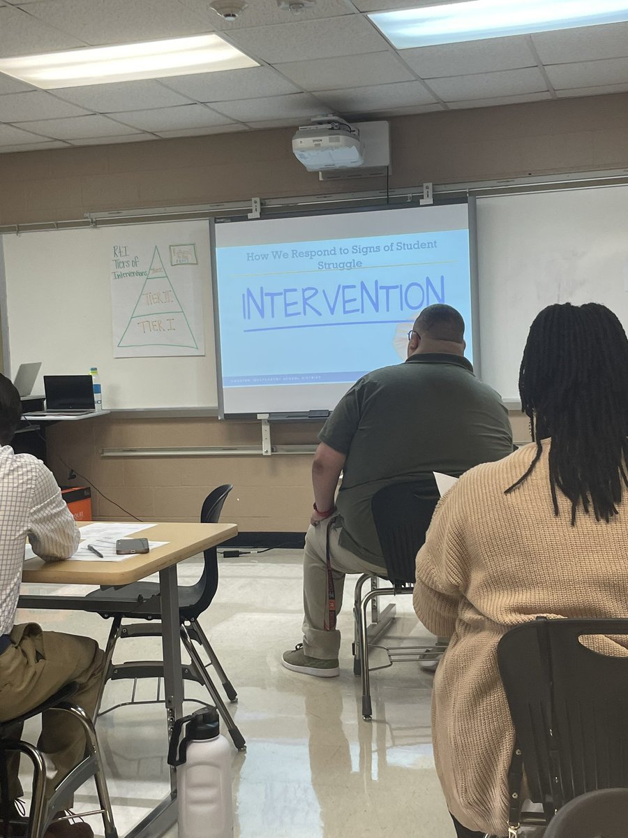 MsJLBolden's tweet photo. Day 1: HISD Secondary Curriculum Teacher Conference #HISD @HoustonISD_GT 
#GT #Interventions #RTI @TeamHISD https://t.co/rtXPrpdEVC