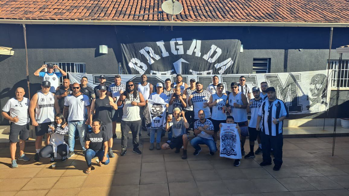 tjbcapixaba's tweet photo. Vivemos esse ideal, BH em nossas mãos!

@brigada1908 @JovemdoBotafogo https://t.co/ANu5AoFJt9