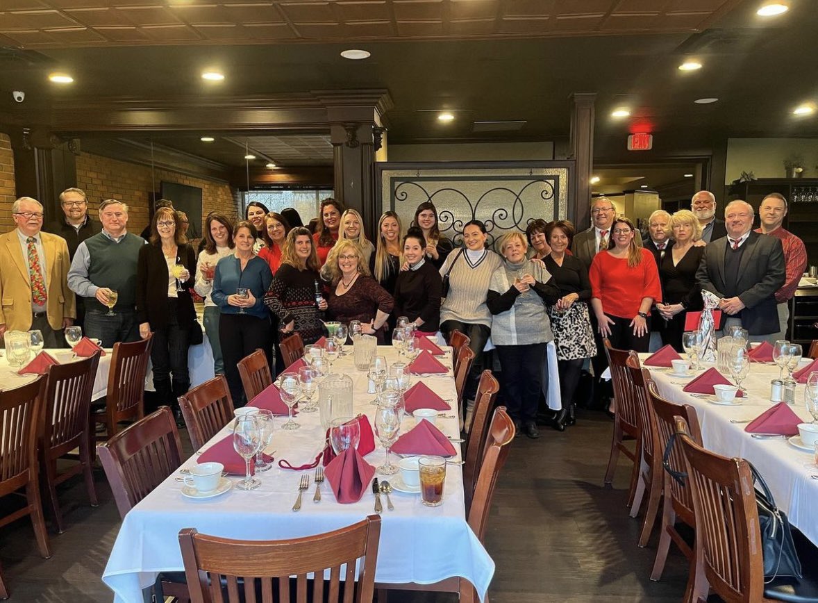 StammLaw's tweet photo. It is with a heavy heart that we honor one of our beloved staff members, Jeanette Heary, who sadly passed away. Jeanette was a Real Estate Paralegal for over 30 years, who recently retired from Stamm Law. She was known in the community for her hard work, dedication, and kindness. https://t.co/vavZYFEZkW
