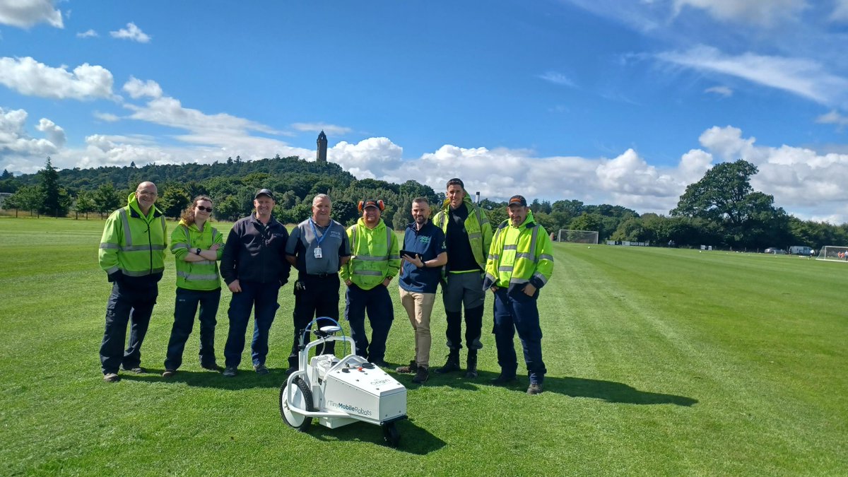We were delighted to give the @StirUni grounds team a successful induction today on their new #TinyProX! The team were very happy with their new machinery that will help enhance their #linemarking projects, as well as our IMPACT paint too. T: 0800 138 7222 #TinyMobileRobotsUK